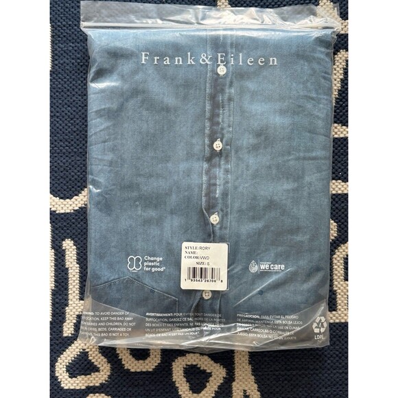 Frank & Eileen Rory Button-Up Shirt Size S Vintage Stonewashed Indigo NWT - Picture 2 of 4